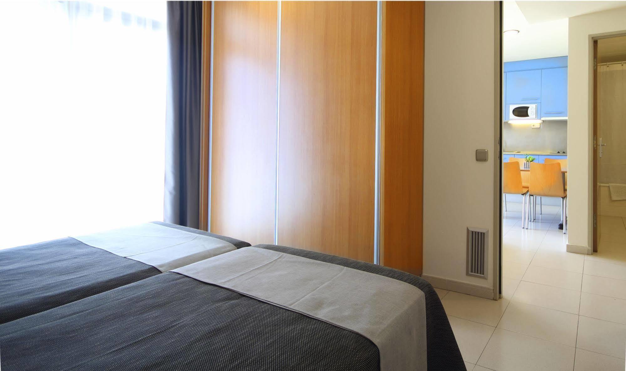 Aqua Hotel Nostre Mar Apartments Pineda de Mar Kültér fotó